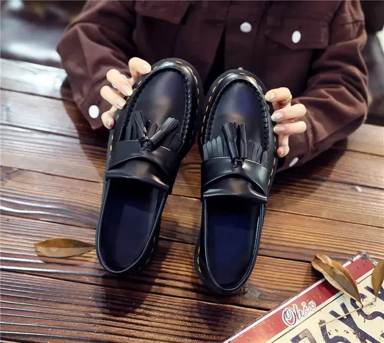 Four-season Men's Flat Low-top Large-sized Shallow-mouth Form-fitting Business-style Fashionable Lace-up Leather Formal Shoes