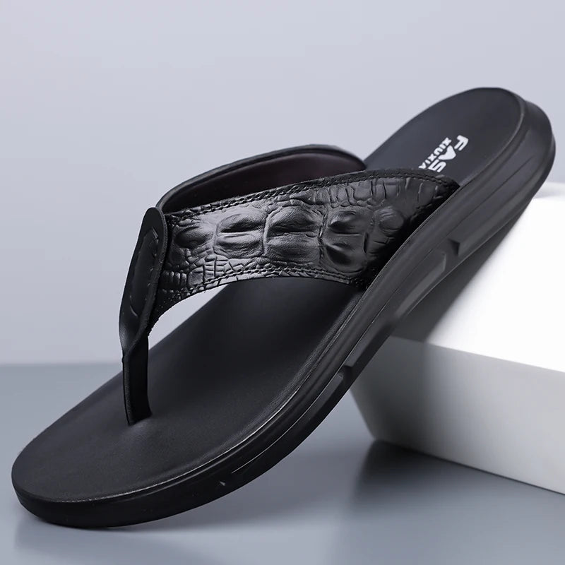 New Stylish Casual Mens Flip Flops Leather Sandals Summer Beach Walk Slippers Outdoor Male Leather Slides Man Breathable Sandals