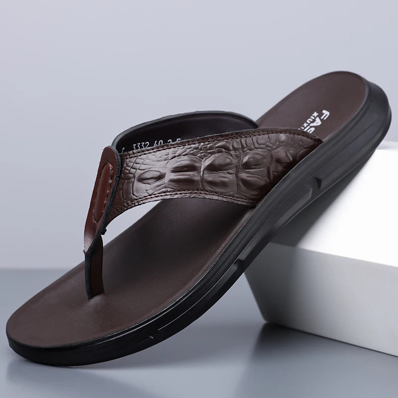 New Stylish Casual Mens Flip Flops Leather Sandals Summer Beach Walk Slippers Outdoor Male Leather Slides Man Breathable Sandals