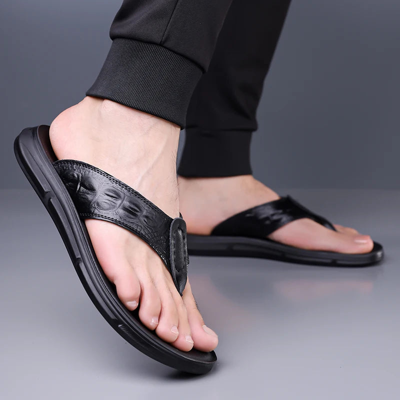 New Stylish Casual Mens Flip Flops Leather Sandals Summer Beach Walk Slippers Outdoor Male Leather Slides Man Breathable Sandals