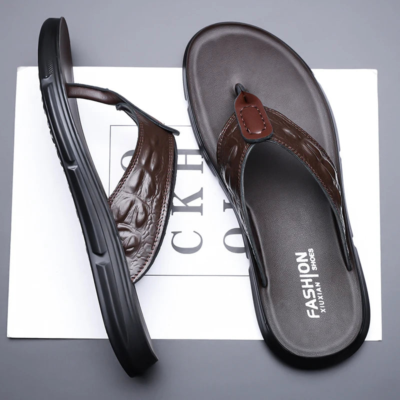 New Stylish Casual Mens Flip Flops Leather Sandals Summer Beach Walk Slippers Outdoor Male Leather Slides Man Breathable Sandals