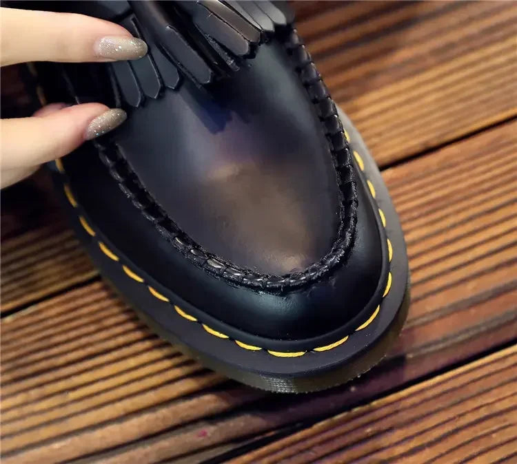 Four-season Men's Flat Low-top Large-sized Shallow-mouth Form-fitting Business-style Fashionable Lace-up Leather Formal Shoes