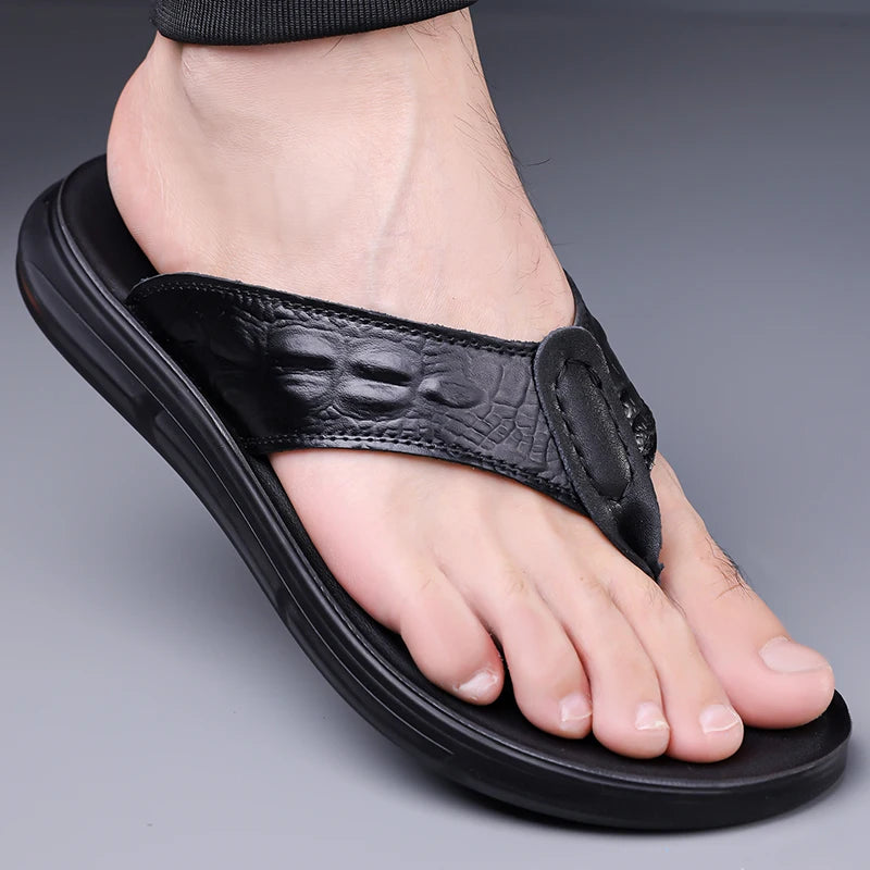 New Stylish Casual Mens Flip Flops Leather Sandals Summer Beach Walk Slippers Outdoor Male Leather Slides Man Breathable Sandals